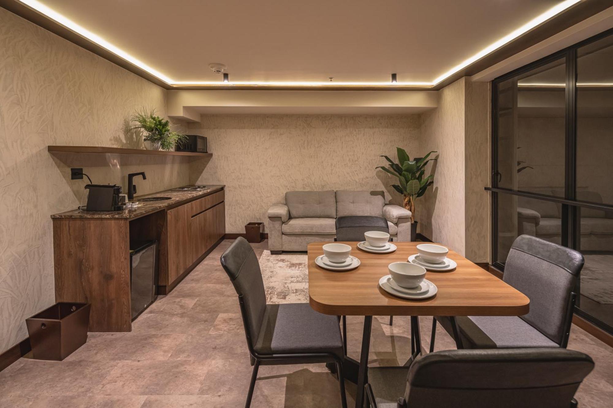 Golden Valley Hotel Medellín Extérieur photo