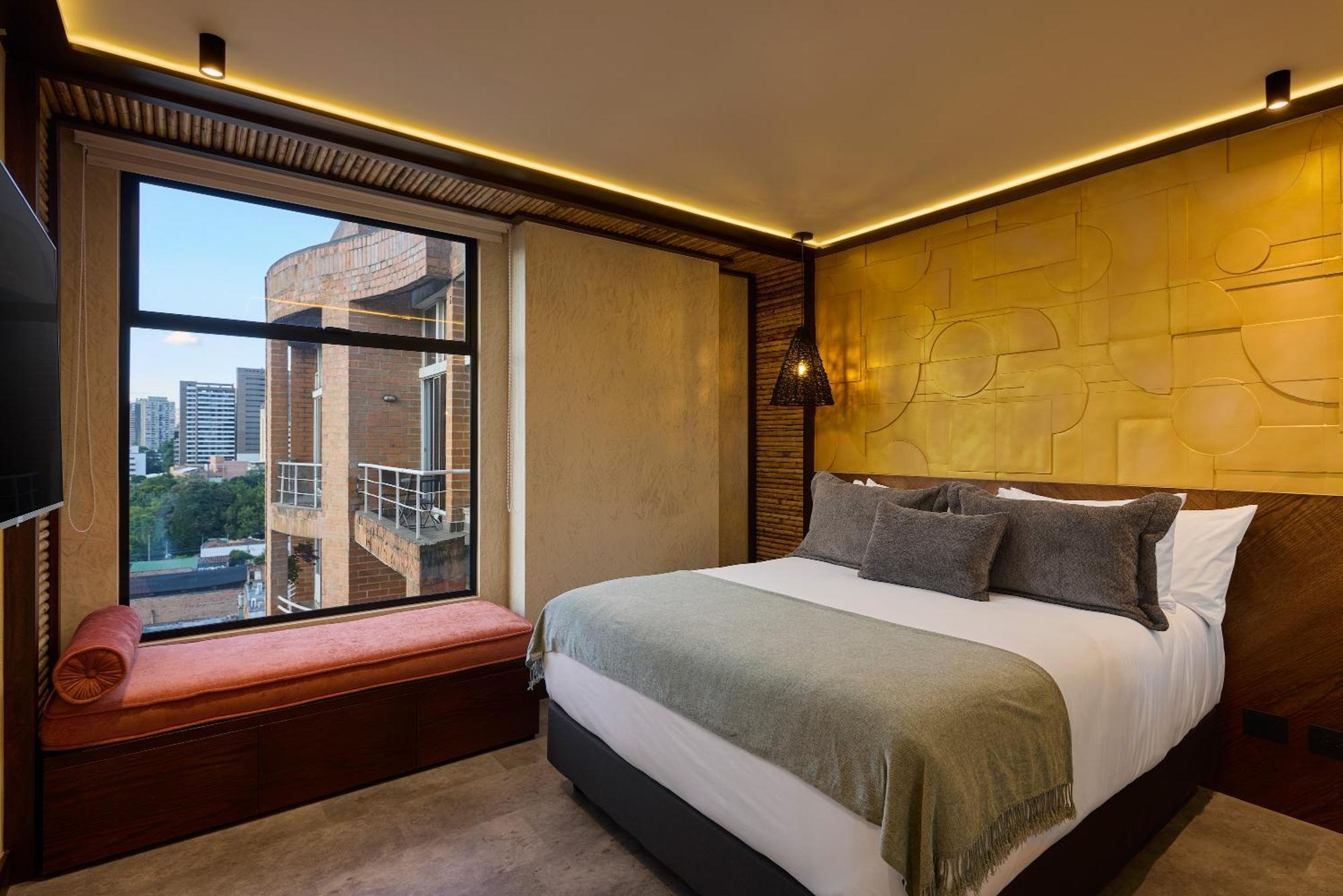 Golden Valley Hotel Medellín Extérieur photo