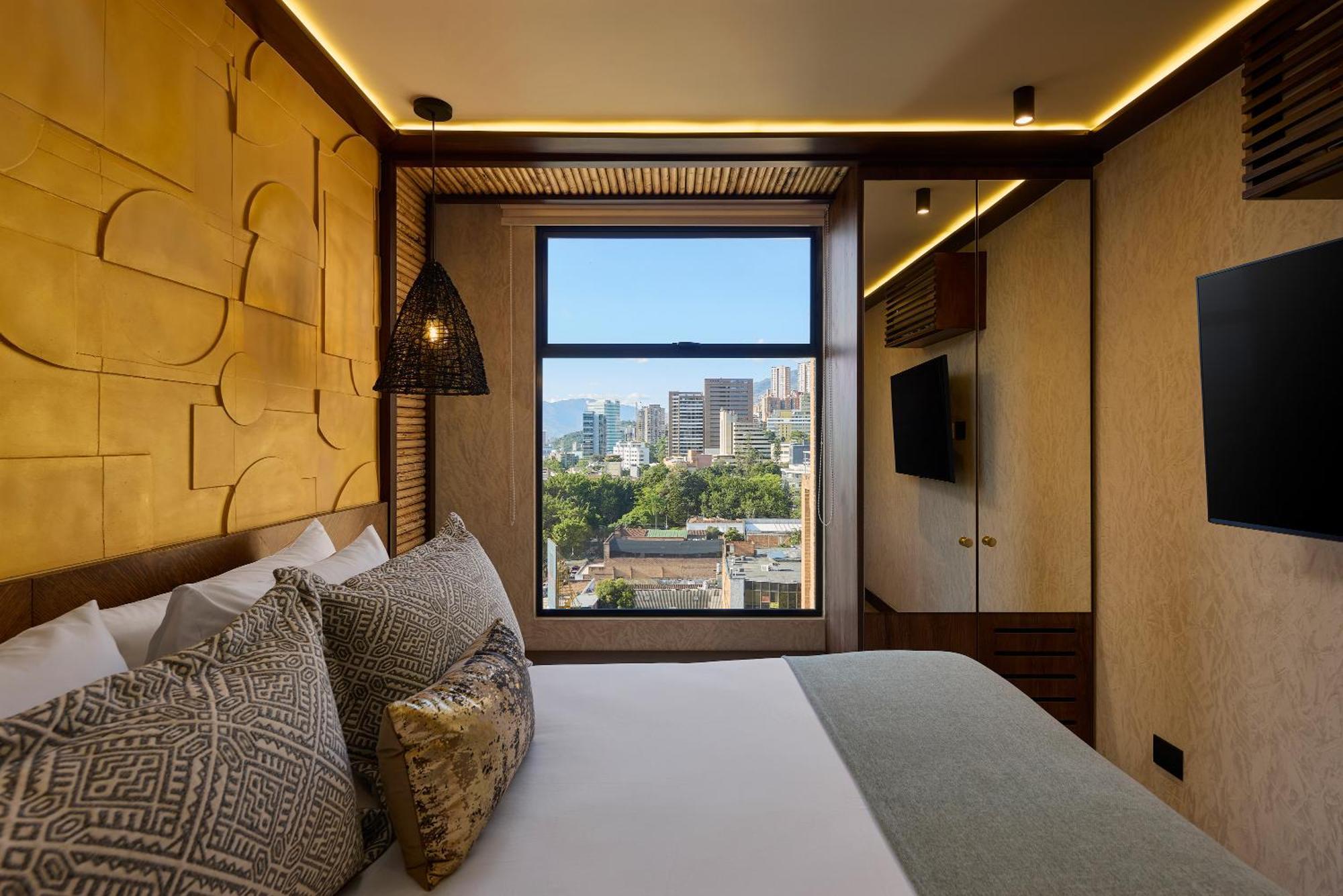 Golden Valley Hotel Medellín Extérieur photo